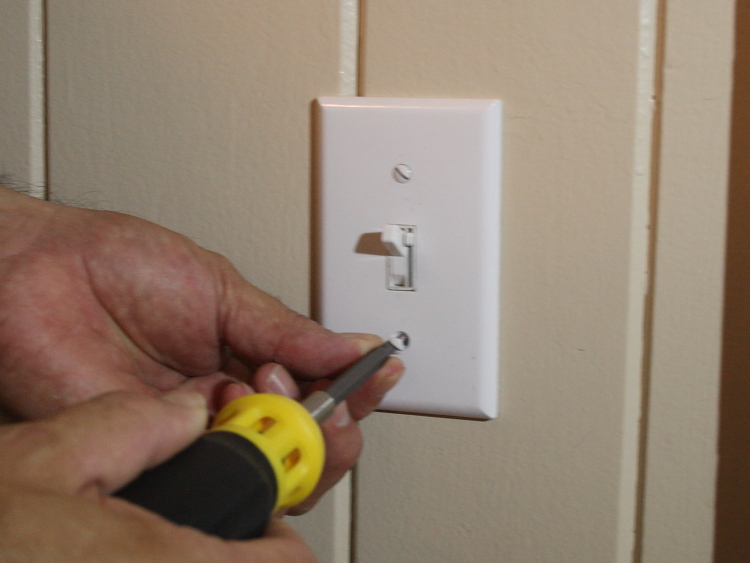 How to seal outlets and switchplates